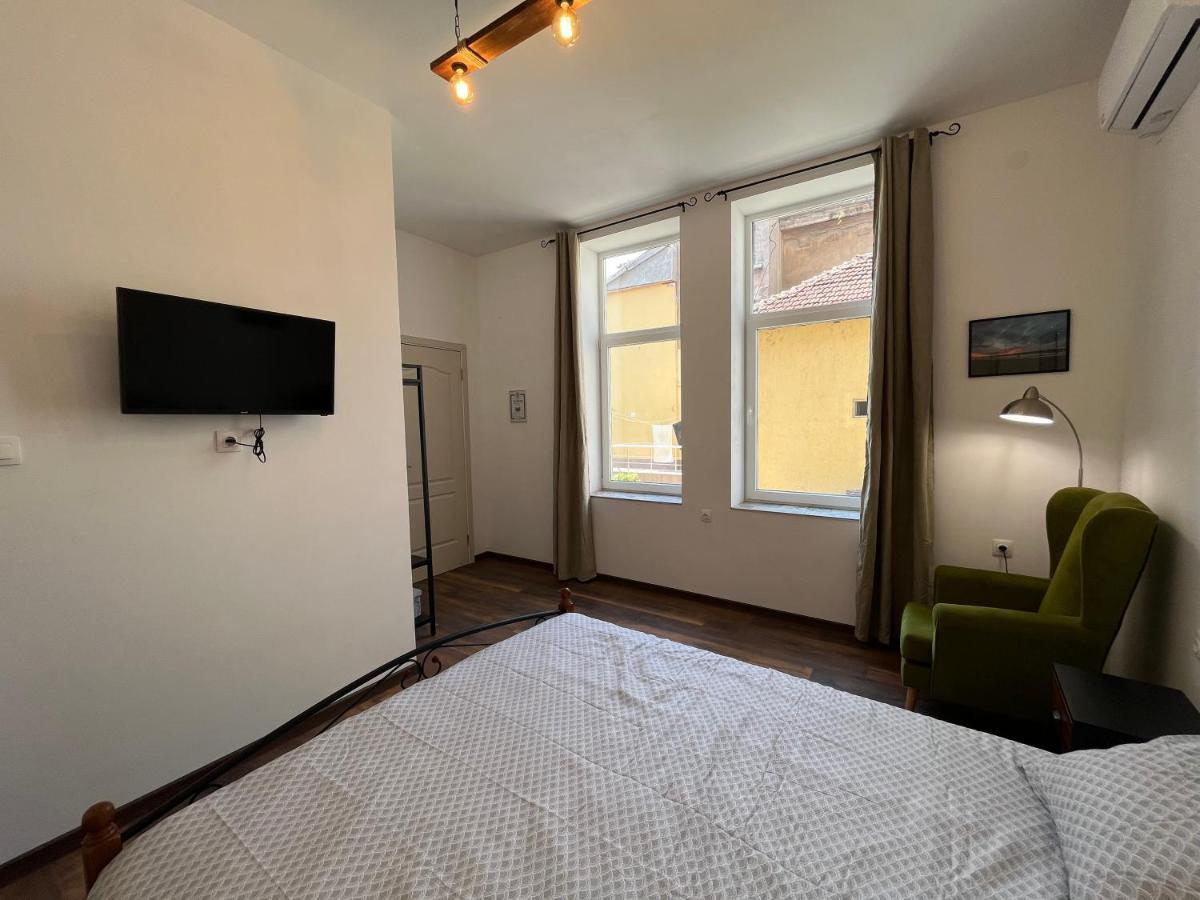 Prista Guest Rooms Ruse Exteriör bild
